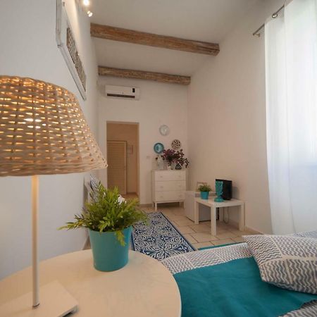 Portadamare Bed and Breakfast Trani Exteriör bild