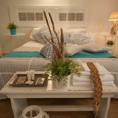 Portadamare Bed and Breakfast Trani Exteriör bild