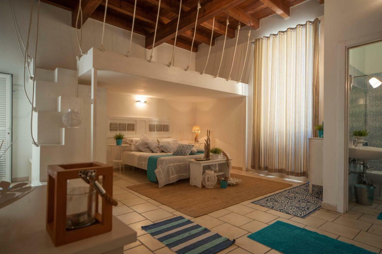 Portadamare Bed and Breakfast Trani Exteriör bild