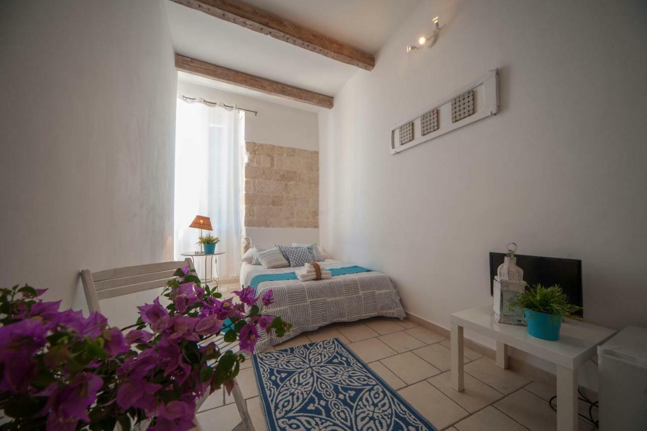 Portadamare Bed and Breakfast Trani Exteriör bild